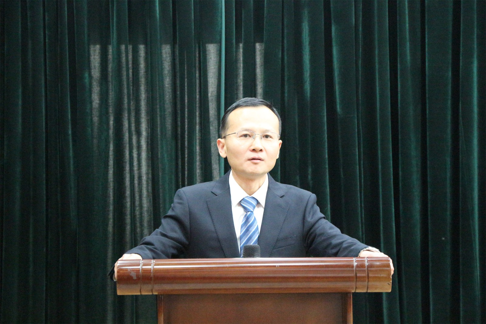 a48ebecfee340b2019929fa887317fef.jpg a48ebecfee340b2019929fa887317fef.jpg